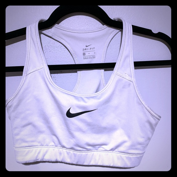 white nike sports bra - Picture 1 of 3